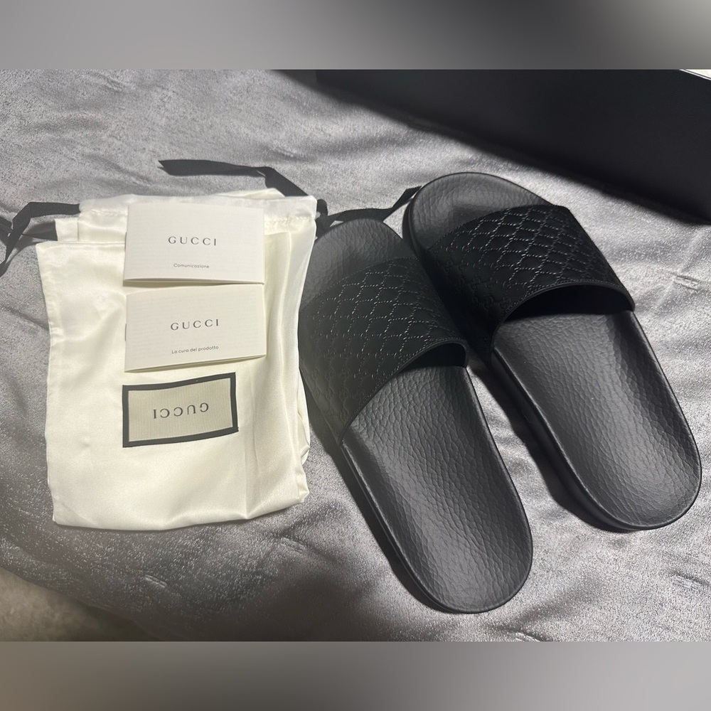 Black Gucci Slides - Picture 4 of 4